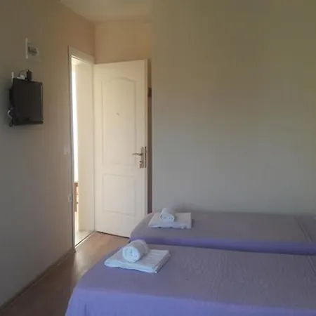 Camlaraltipansiyon Rum i privatbostad *