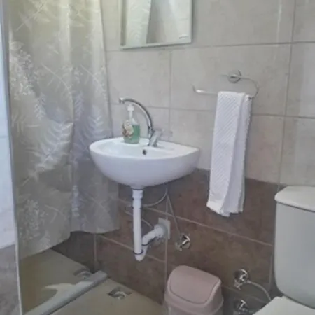 Camlaraltipansiyon Rum i privatbostad Ayvalı