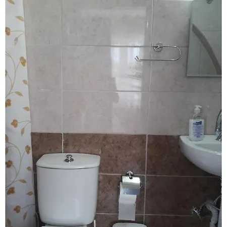 Camlaraltipansiyon Ayvalı