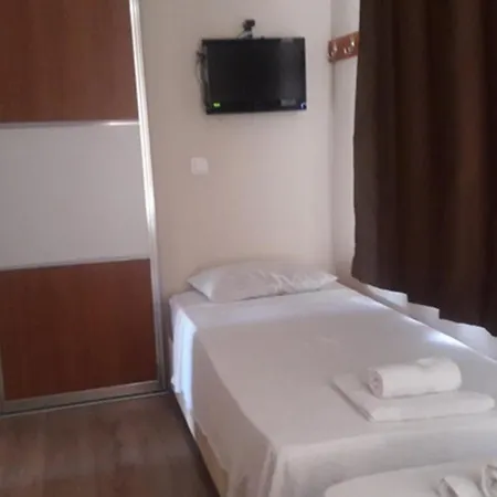 çamlaraltıpansiyon Séjour chez l'habitant *