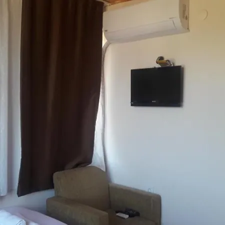 Camlaraltipansiyon *