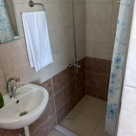 çamlaraltıpansiyon Ayvalı