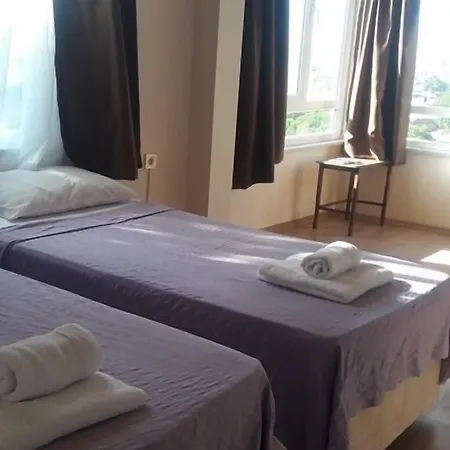 Camlaraltipansiyon *